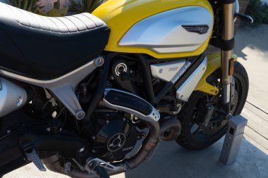 Ducati Scrambler, L-ikiz motorlu standart veya roadster motosiklet İtalyan Ducati tarafından yapılan
