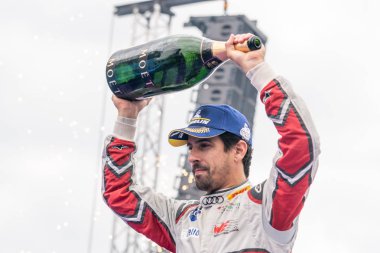Berlin, Almanya - 25 Mayıs 2019: Brezilyalı profesyonel yarış pilotu Lucas Tucci di Grassi, E-Prix Abb Fia Formula E yarış otomobili Şampiyonası Ödül Töreni'nde podyuma çıktı