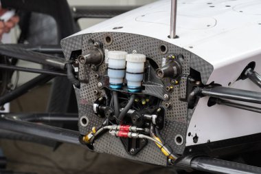 Yarış arabası motoru, detay