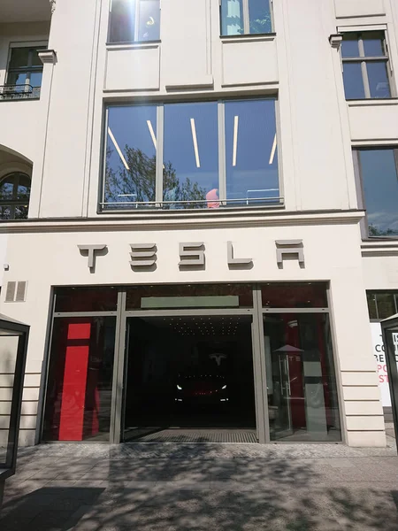 Berlin Deutschland April 2019 Tesla Signage Tesla Motors Ist Ein — Stockfoto