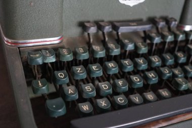 Halda daktilo. Halda, İsveçli bir cep saati üreticisiydi.