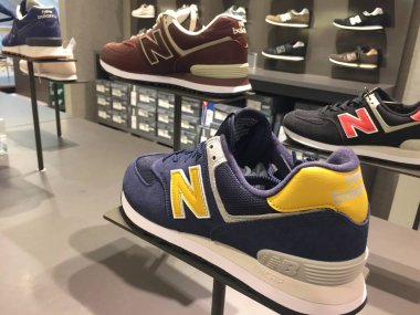 Satılık New Balance ayakkabı