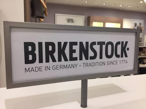 Berlín Alemania Octubre 2018 Birkenstock Sign Birkenstock Orthopdie Gmbh Fabricante — Foto de Stock