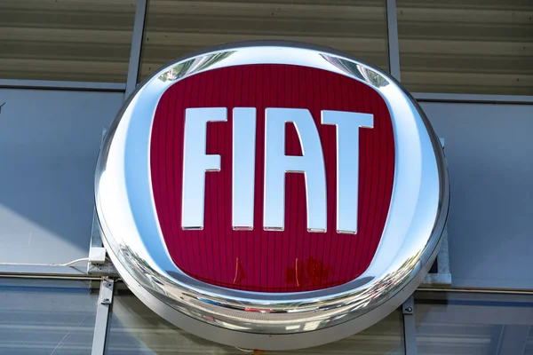 Berlijn Duitsland Juni 2019 Fiat Car Dealer Signboard Fiat Grootste — Stockfoto