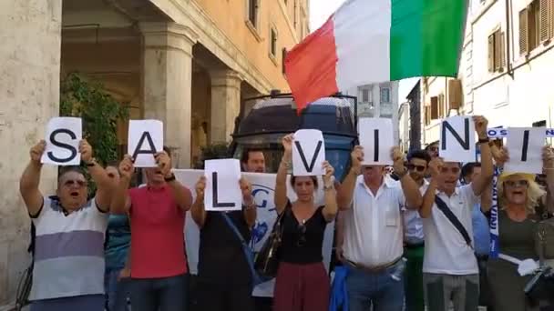 Rom Italien August 2019 Unterstützer Des Italienischen Vizepremiers Matteo Salvini — Stockvideo