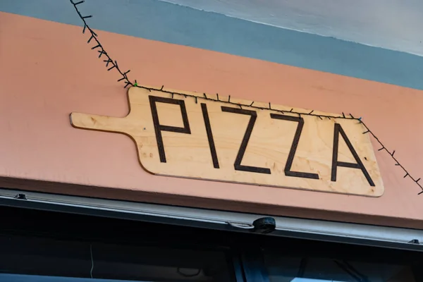 Cartel Madera Con Texto Italiano Pizza Fuera Restaurante Pizzería — Foto de Stock