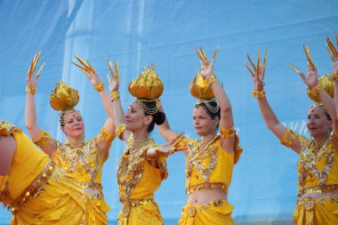 Berlin, Almanya - 31 Ağustos 2019: Büyük usta Wei Ling Yi'nin dünyaya saygı, minnet ve neşe göstermek için başlattığı Dünya Ana Festivali etkinliğinde Yixue Lotus Ensemble