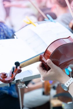 Keman veya keman, ahşap yaylı çalgı