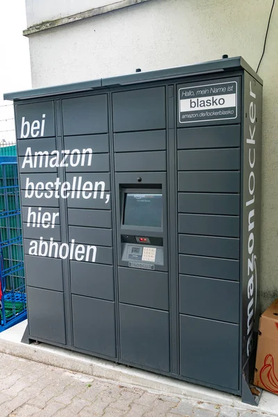 Berlin Almanya Mayıs 2019 Amazon Locker Konumu Amazon Dolabı Müşterilere — Stok fotoğraf