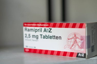 Berlin, Almanya - 26 Ekim 2019: Abz Pharma 'nın Ramipril hapları, yüksek tansiyon, kalp yetmezliği ve diyabetik böbrek hastalıklarının tedavisinde kullanılan ilaçlar
