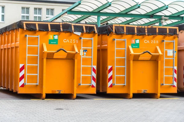 Berlín Alemania Junio 2020 Berliner Stadtreinigungsbetriebe Bsr Contenedor Reciclaje Naranja — Foto de Stock