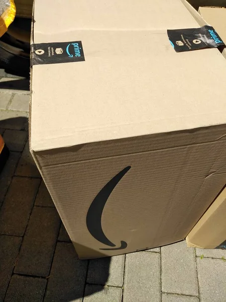 Berlin Jerman Juni 2020 Amazon Prime Box Amazon Adalah Perusahaan — Stok Foto