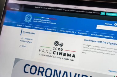 Roma, İtalya - 18 Haziran 2020: İtalya Dışişleri ve Uluslararası İşbirliği Bakanlığı 'nın web sitesi, İtalya Cumhuriyeti Hükümeti Dışişleri Bakanlığı