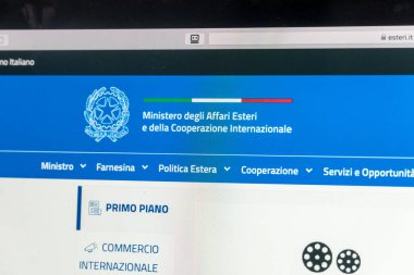Roma, İtalya - 18 Haziran 2020: İtalya Dışişleri ve Uluslararası İşbirliği Bakanlığı 'nın web sitesi, İtalya Cumhuriyeti Hükümeti Dışişleri Bakanlığı