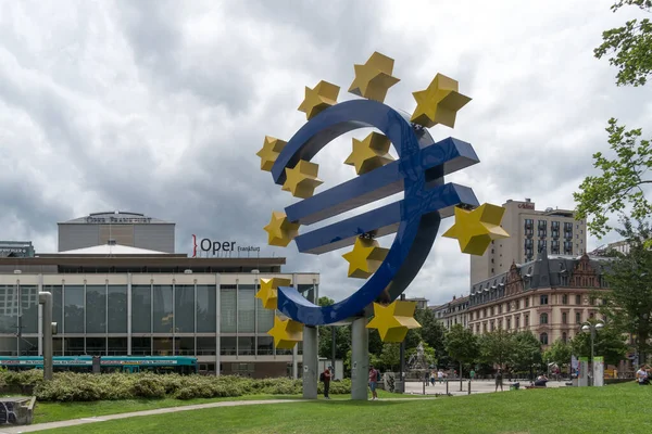 Fráncfort Del Meno Alemania Junio 2020 Euro Skulptur Escultura Del —  Fotos de Stock