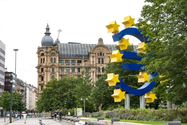 Frankfurt Nad Menem Niemcy Czerwca 2020 Euro Skulptur Niemiecku Rzeźba — Zdjęcie stockowe