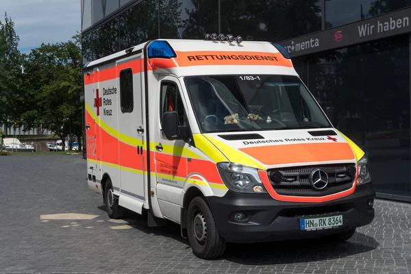 Heilbronn Tyskland Juli 2020 Ambulanstjänsten Första Hjälpen Från Tyska Röda — Stockfoto