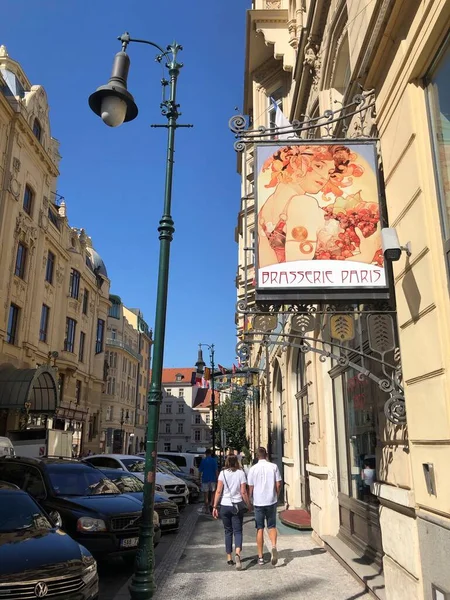 Praga República Checa Julho 2020 Sinalização Brasserie Paris Restaurante Tradicional — Fotografia de Stock