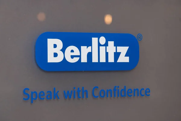 Praga República Checa Julio 2020 Logotipo Berlitz Corporation Empresa Japonesa — Foto de Stock