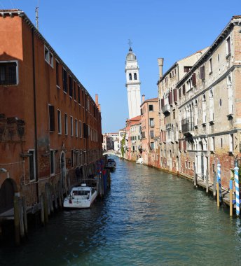 Rio Dei Greci ve kilise San Giorgio dei Greci Venedik İtalya devirme campanille.