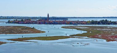 Burano Adası ve Venedik Gölü.