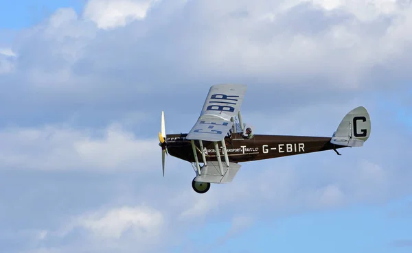 Ickwell Bedfordshire England 2020年9月6日 Vintage Havilland Dh51 Miss Kenia 複葉機飛行中の航空機 — ストック写真