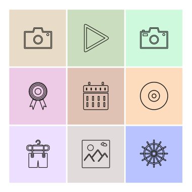 Beyaz arka plan üzerinde renkli minimalist düz vektör app simgeleri