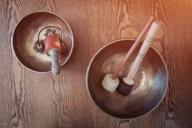 Tibetian singing kaseler, yukarıdan görünüm;