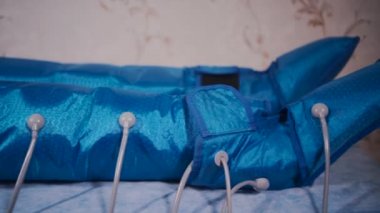 Spa salonunda sağlığa kavuşmak için modern tıp pressoterapi makinesi