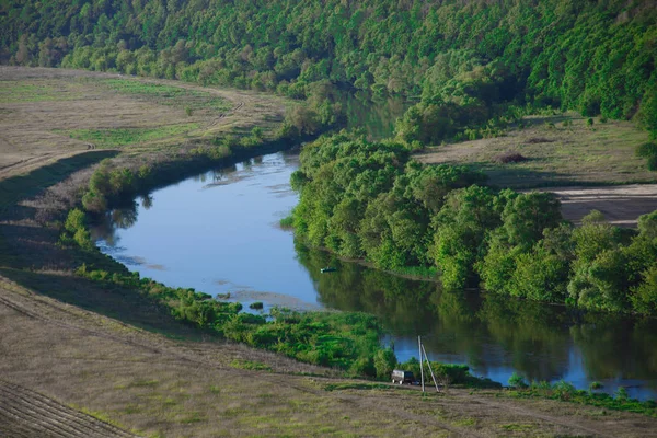 Блакитна Річка Серед Лісів Полів — стокове фото