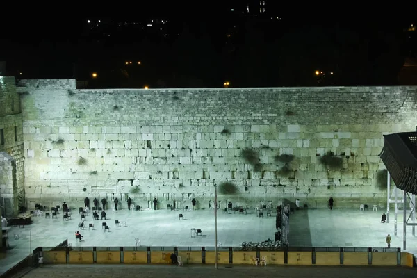 在耶路撒冷的哀号墙在夜间 — 图库照片
