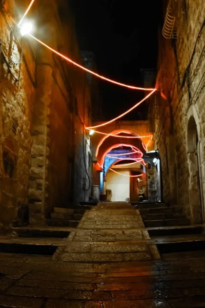 Rua Com Luzes Natal Guirlandas Jerusalém Ano Novo Noite Escura — Fotografia de Stock