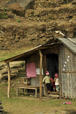Kindergarten.Trekking Annapurna temel kamp, Nepal.
