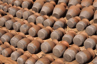 satır tencere. Geleneksel seramik çanak çömlek çömlekçi Meydanı, Bhaktapur kasaba, Nepal