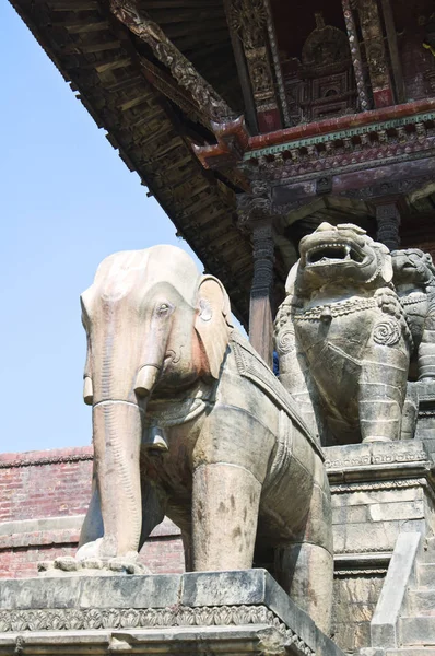 Stairsbhaktapur, Nepal: Nyatapole Tapınağı. Beş kat sayısı çatılı Tapınağı. Pagoda stil tapınak bulunan