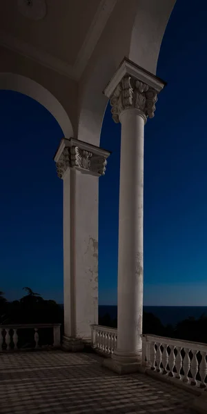 Stock image White columns against the sky and the sea, the ruins of the hotel. Gagripsh, Abkhazia