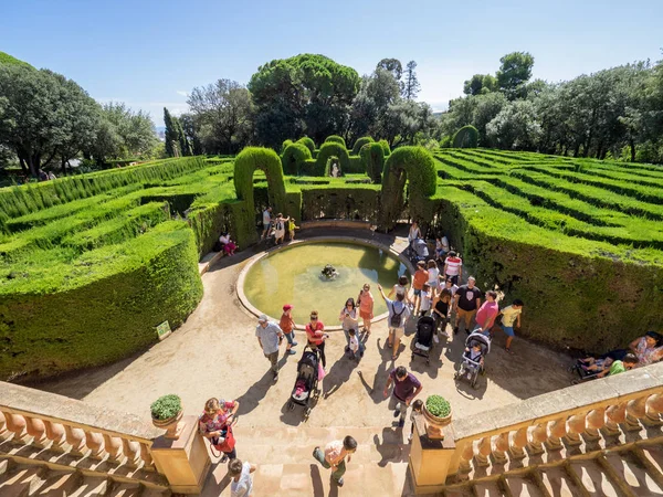 Barcelona Hiszpania Września 2017 Widok Ivisiting Turystów Labirynt Horta — Zdjęcie stockowe