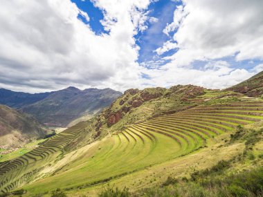 Pisaq Arkeoloji Parkı manzarası