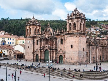 Cusco, Peru - 2 Ocak 2017. Görünüm ofhe Cusco Katedrali Plaza de Armas Cusco