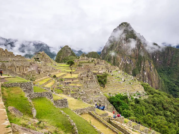 Aguascalientes Peru Janeiro 2017 Nuvens Cobrindo Montanhas Torno Machu Picchu — Fotografia de Stock