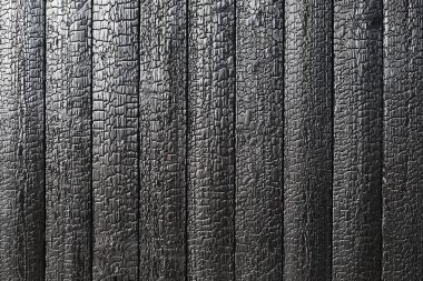 Yanmış tahta dokusu. Sho Sugi Ban Yakisugi geleneksel bir Japon ağaç koruma metodudur.