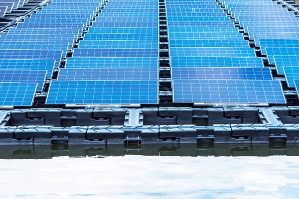 Сонячна Електростанція Плаває Воді Екологічна Енергія Відновлювана Сонячна Панель Електростанція — стокове фото