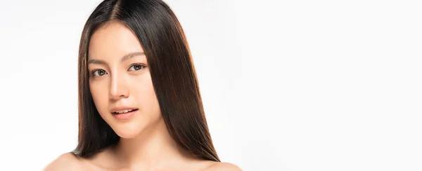 Krásná Mladá Asijská Žena Čistou Svěží Pletí Vzhled Péče Krásnou — Stock fotografie