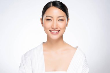 Temiz ciltli güzel Asyalı bir kadın.,