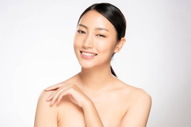 Temiz ciltli güzel Asyalı bir kadın.,