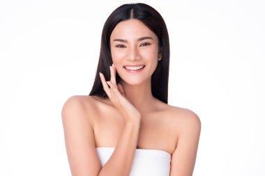 Temiz ciltli güzel Asyalı bir kadın.,