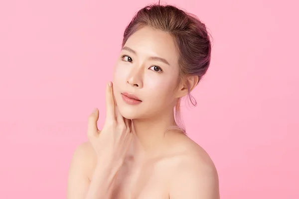 Bela Jovem Asiático Mulher Com Limpo Fresco Pele Cor Rosa — Fotografia de Stock