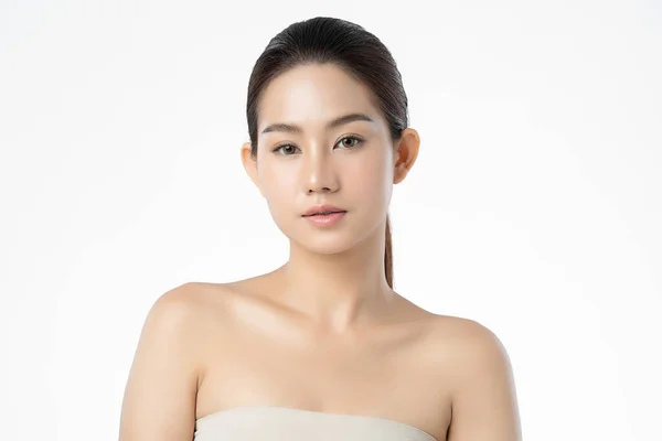 Beautiful Young Asian Woman Clean Fresh Skin White Background Face — Stock Photo, Image