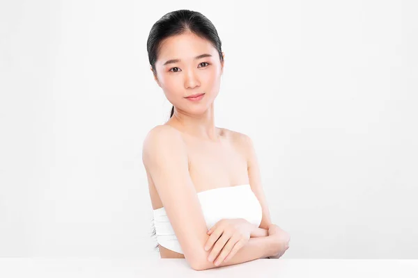 Beautiful Young Asian Woman Clean Fresh Skin White Background Face — Stock Photo, Image