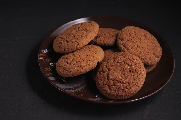 Biscoitos Aveia Prato Mesa Preto — Fotografia de Stock